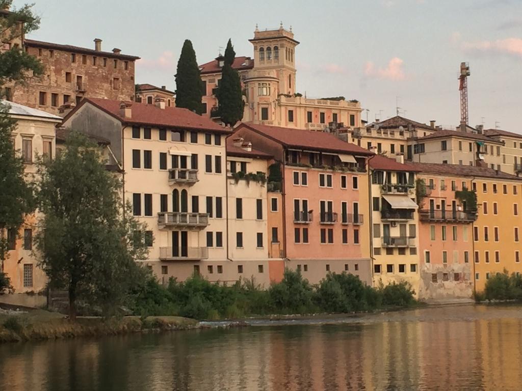 バッサーノ・デル・グラッパ Rosarancio Bed & Breakfast エクステリア 写真